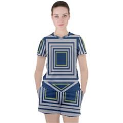 Abstract Pattern Geometric Backgrounds   Women s Tee And Shorts Set