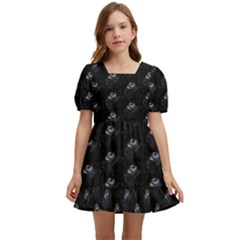 Animal Eyes Close Up Motif Pattern Kids  Short Sleeve Dolly Dress