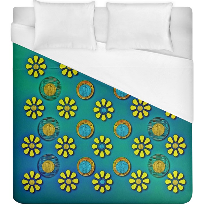 Yellow And Blue Proud Blooming Flowers Duvet Cover (King Size)