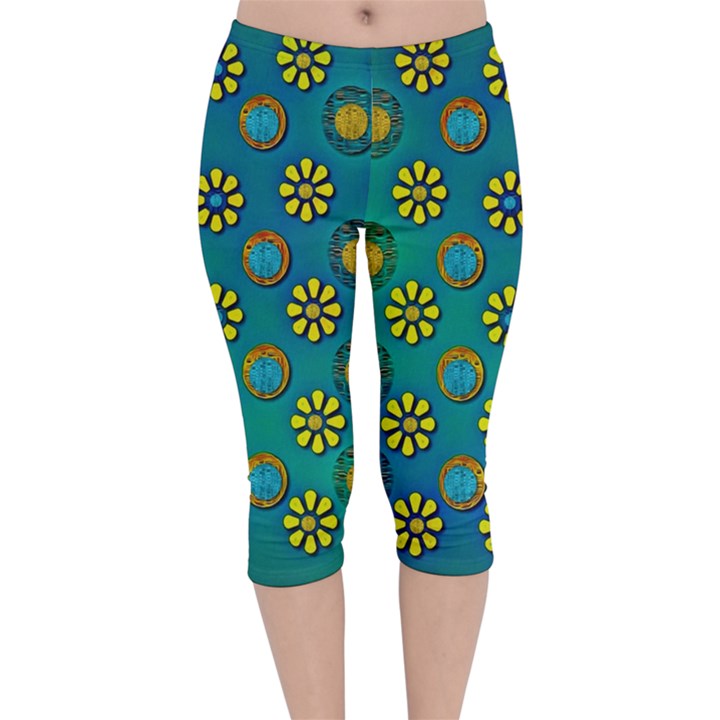 Yellow And Blue Proud Blooming Flowers Velvet Capri Leggings 