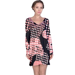 Abstrait Effet Formes Noir/rose Long Sleeve Nightdress by kcreatif