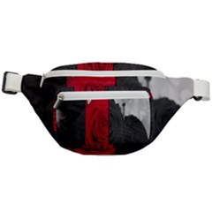 Roses Rouge Fleurs Fanny Pack by kcreatif