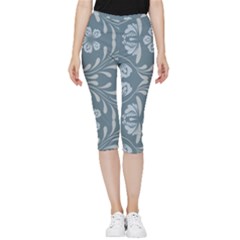 Folk Flowers Print Floral Pattern Ethnic Art Inside Out Lightweight Velour Capri Leggings 