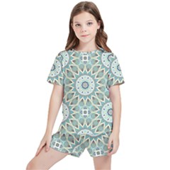 Mandala  Kids  Tee And Sports Shorts Set