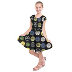 Beer Brands Logo Pattern Kids  Short Sleeve Dress by dflcprintsclothing