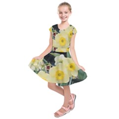 Daffodils In Bloom Kids  Short Sleeve Dress