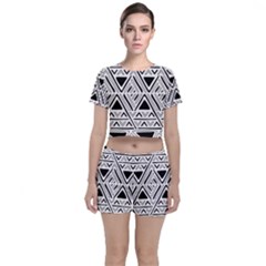 0255255a Crop Top And Shorts Co-ord Set by Etalage