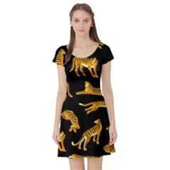 Seamless-exotic-pattern-with-tigers Short Sleeve Skater Dress