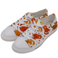 Seamless Pattern With Kittens White Background Men s Low Top Canvas Sneakers