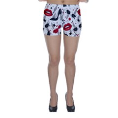 Red Lips Black Heels Pattern Skinny Shorts