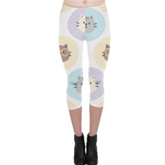 Cute Cat Seamless Pattern Background Capri Leggings 