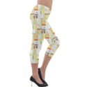 Abstract-pattern Lightweight Velour Capri Leggings  View4