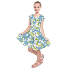 Birds Silhouette Motif Random Pattern Kids  Short Sleeve Dress by dflcprintsclothing