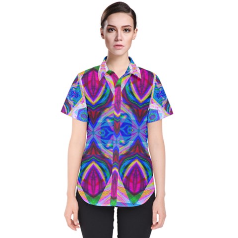 Tippy Flower Power Women s Short Sleeve Shirt by Thespacecampers