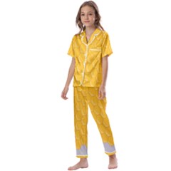 Hexagons Yellow Honeycomb Hive Bee Hive Pattern Kids  Satin Short Sleeve Pajamas Set