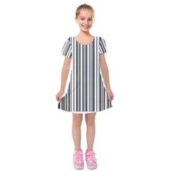 Barcode Pattern Kids  Short Sleeve Velvet Dress by Sapixe