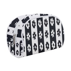 Black-and-white-flower-pattern-by-zebra-stripes-seamless-floral-for-printing-wall-textile-free-vecto Make Up Case (small) by nate14shop