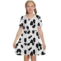 Blak-white-tiger-polkadot Kids  Short Sleeve Tiered Mini Dress