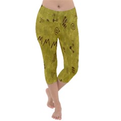 Internet-wifi Lightweight Velour Capri Yoga Leggings by nate14shop