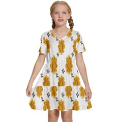 Flowers-gold-white Kids  Short Sleeve Tiered Mini Dress