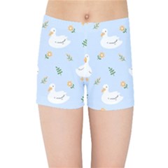 Duck-flower-seamless-pattern-background Kids  Sports Shorts by Jancukart