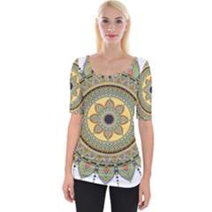 Motif-circle-vintage-circular-pattern Wide Neckline Tee