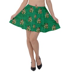 Water Lilies In The Soft Clear Warm Tropical Sea Velvet Skater Skirt