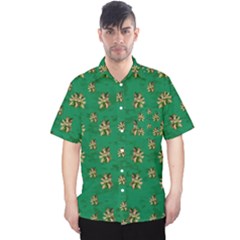 Water Lilies In The Soft Clear Warm Tropical Sea Men s Hawaii Shirt