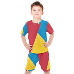 Tri Calor Background-color Kids  Tee And Shorts Set