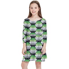 Hackers Town Void Mantis Hexagon Aromantic Pride Flag Kids  Quarter Sleeve Skater Dress by WetdryvacsLair