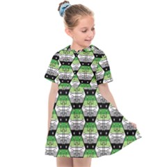 Hackers Town Void Mantis Hexagon Aromantic Pride Flag Kids  Sailor Dress by WetdryvacsLair