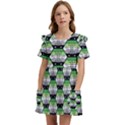 Hackers Town Void Mantis Hexagon Aromantic Pride Flag Kids  Frilly Sleeves Pocket Dress View1