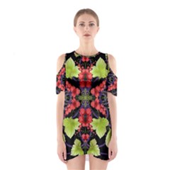 Pattern-berry-red-currant-plant Shoulder Cutout One Piece Dress