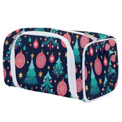 Hand-drawn-flat-christmas-pattern Toiletries Pouch