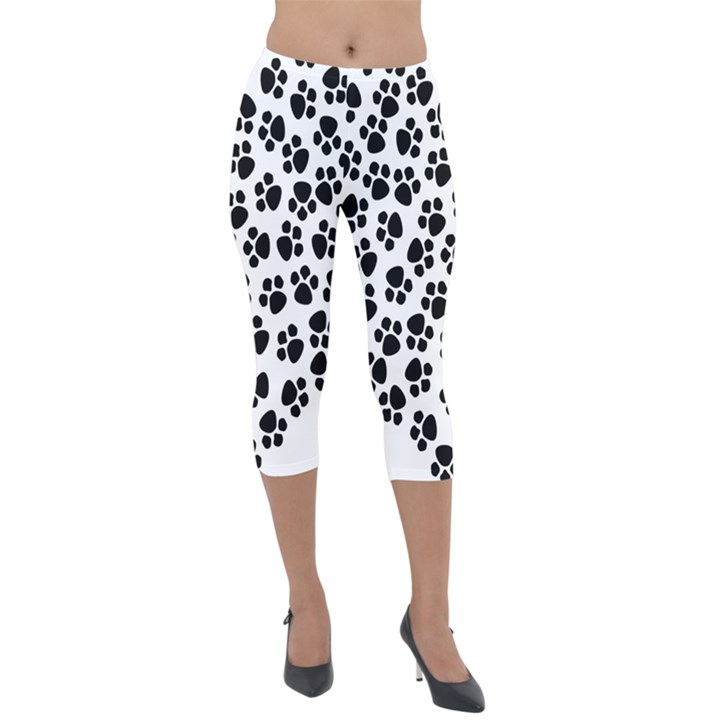 Abstract-black-white Lightweight Velour Capri Leggings 