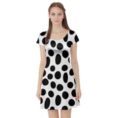 Random-circles-seamless-pattern Short Sleeve Skater Dress by nate14shop