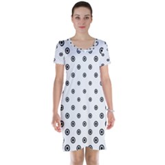 Circle Short Sleeve Nightdress by nate14shop