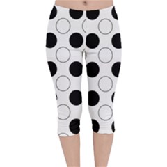 Abstract-polkadot 03 Velvet Capri Leggings 