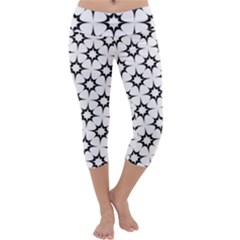 Black-white Capri Yoga Leggings by nateshop