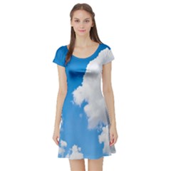 Cloudy Short Sleeve Skater Dress by nateshop