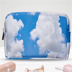 Cloudy Make Up Pouch (medium) by nateshop