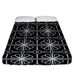 Seamless-pattern Black Fitted Sheet (california King Size) by nateshop