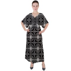 Seamless-pattern Black V-neck Boho Style Maxi Dress by nateshop