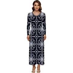 Seamless-pattern Black Long Sleeve Velour Longline Maxi Dress