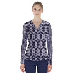 Square-black V-neck Long Sleeve Top by nateshop