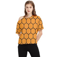 Honeycomb One Shoulder Cut Out Tee by nateshop