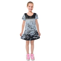  Rain Drops Water Liquid  Kids  Short Sleeve Velvet Dress by artworkshop