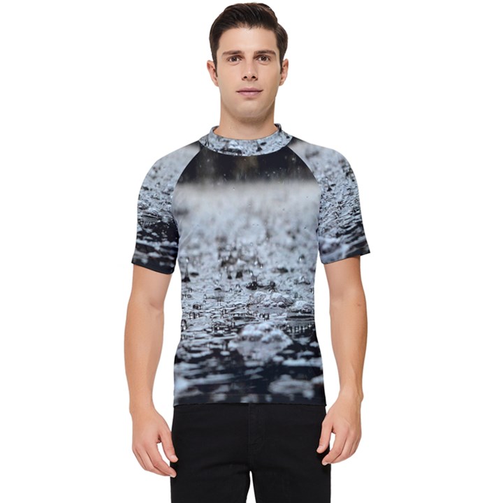  Rain Drops Water Liquid  Men s Short Sleeve Rash Guard