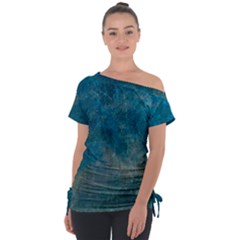  Pattern Design Texture Off Shoulder Tie-up Tee