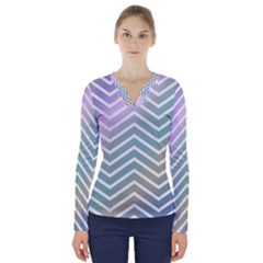 Zigzag-maves V-neck Long Sleeve Top by nateshop